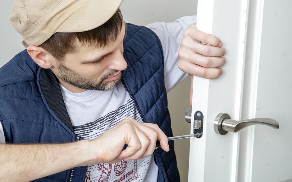 changer une serrure porte d'entrée Le Vésinet